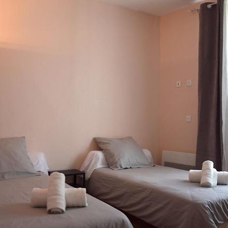 Hotel Le Lys à Lacrouzette Extérieur photo